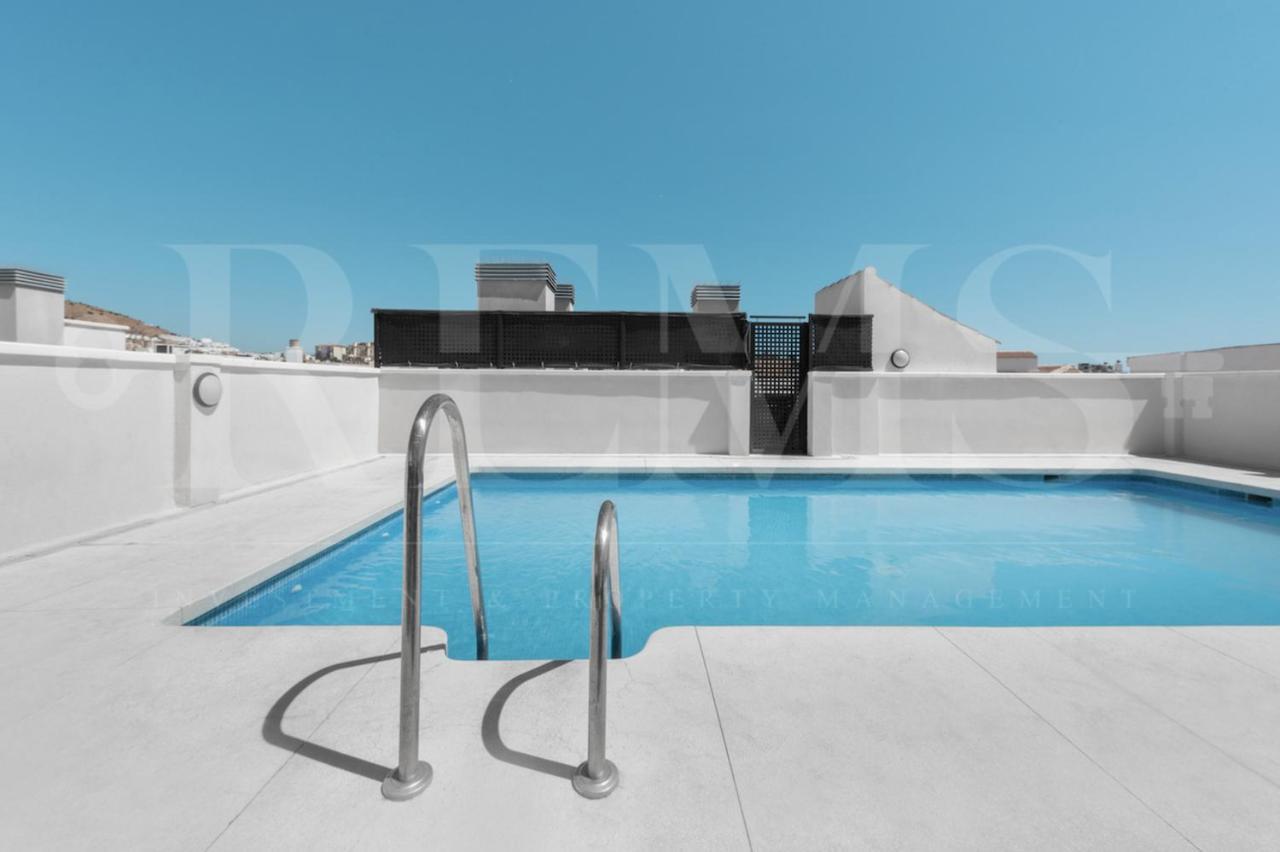 3Br Apartment With Parking And Patio In The Center By Rems Málaga Dış mekan fotoğraf
